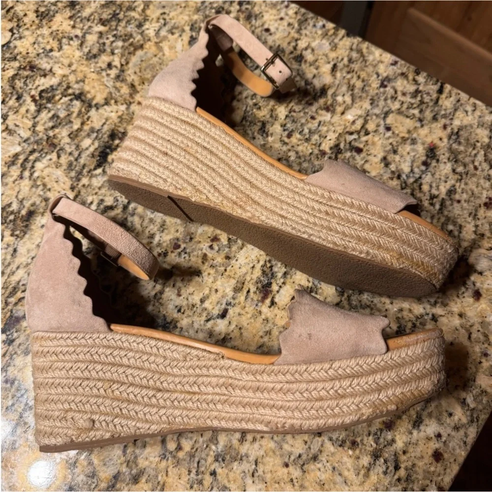 J by J. Crew scalloped tan suede platform espadrilles Size 10.5